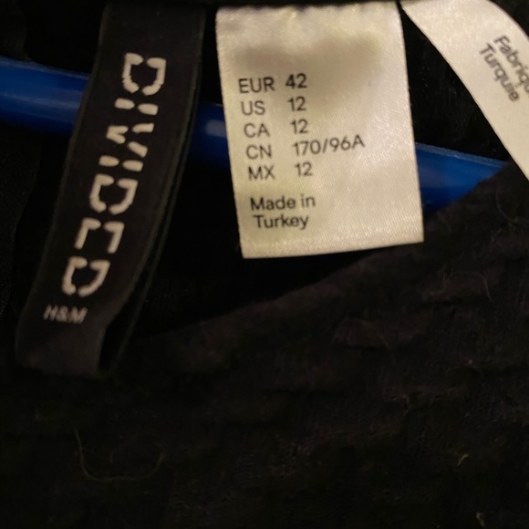 Divided black mini dress size 21 - Picture 3 of 4